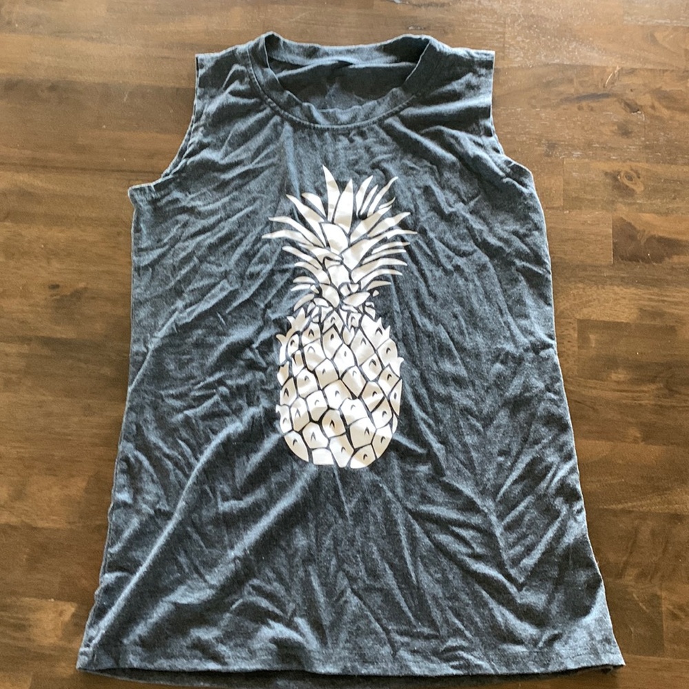 Pineapple Tank